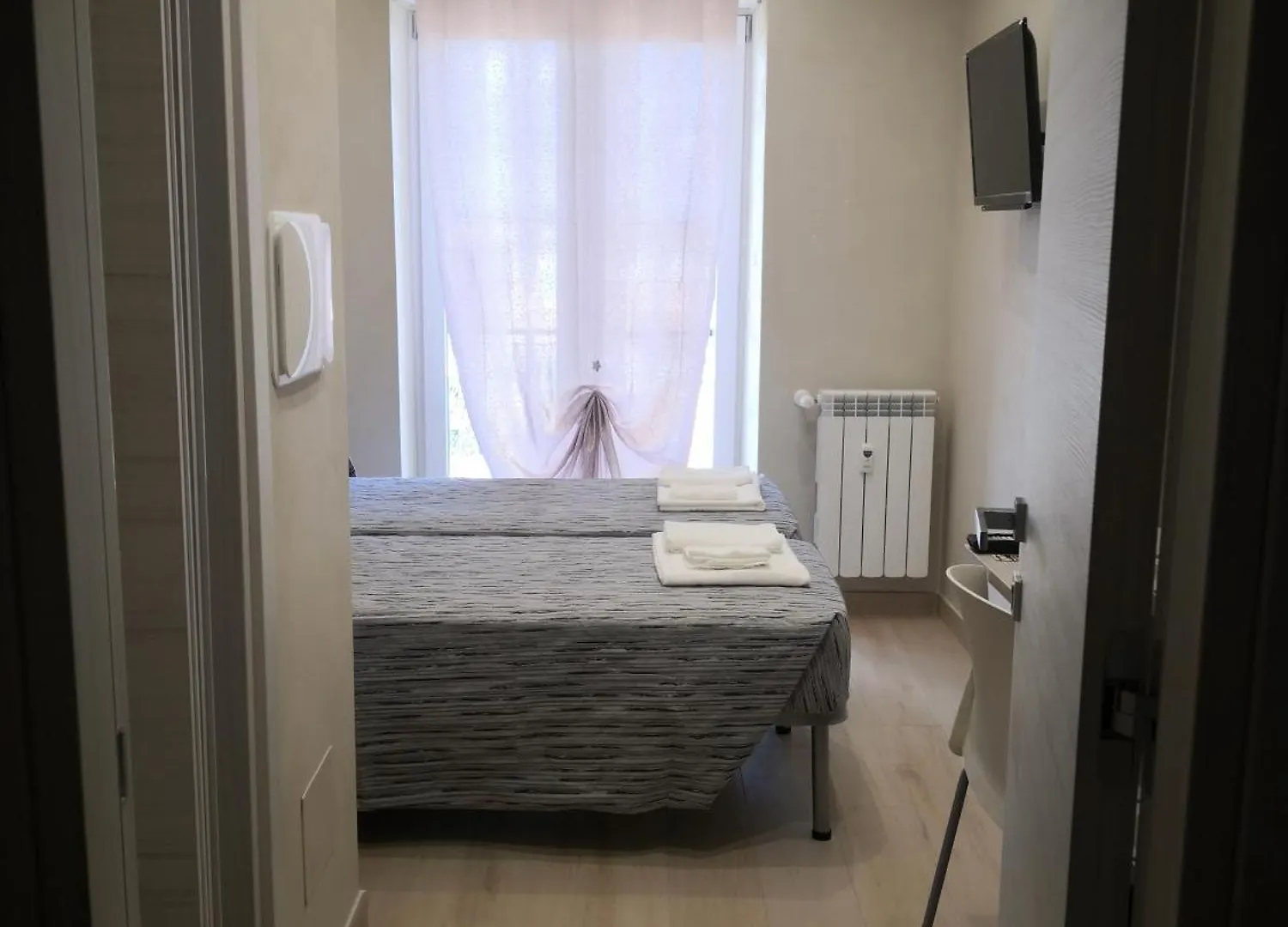 Gida Room Metro B Monti Tiburtini Roma Italia